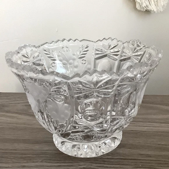Imperilux Cut Glass Bowl - Picture 2 of 5